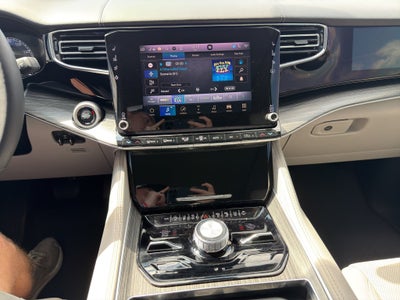 2023 Jeep Wagoneer L Series III