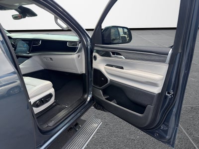 2023 Jeep Wagoneer L Series III