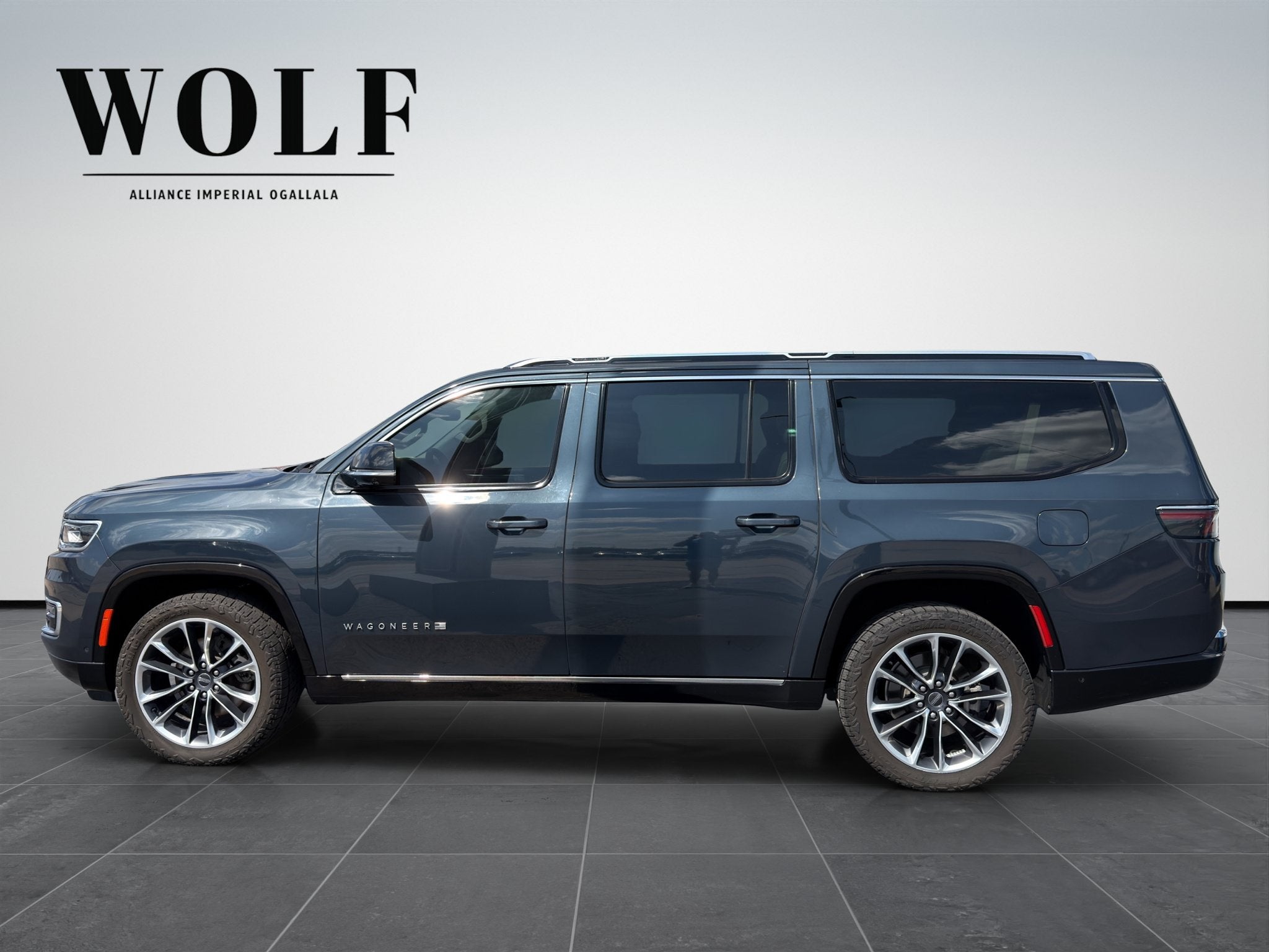 2023 Jeep Wagoneer L Series III