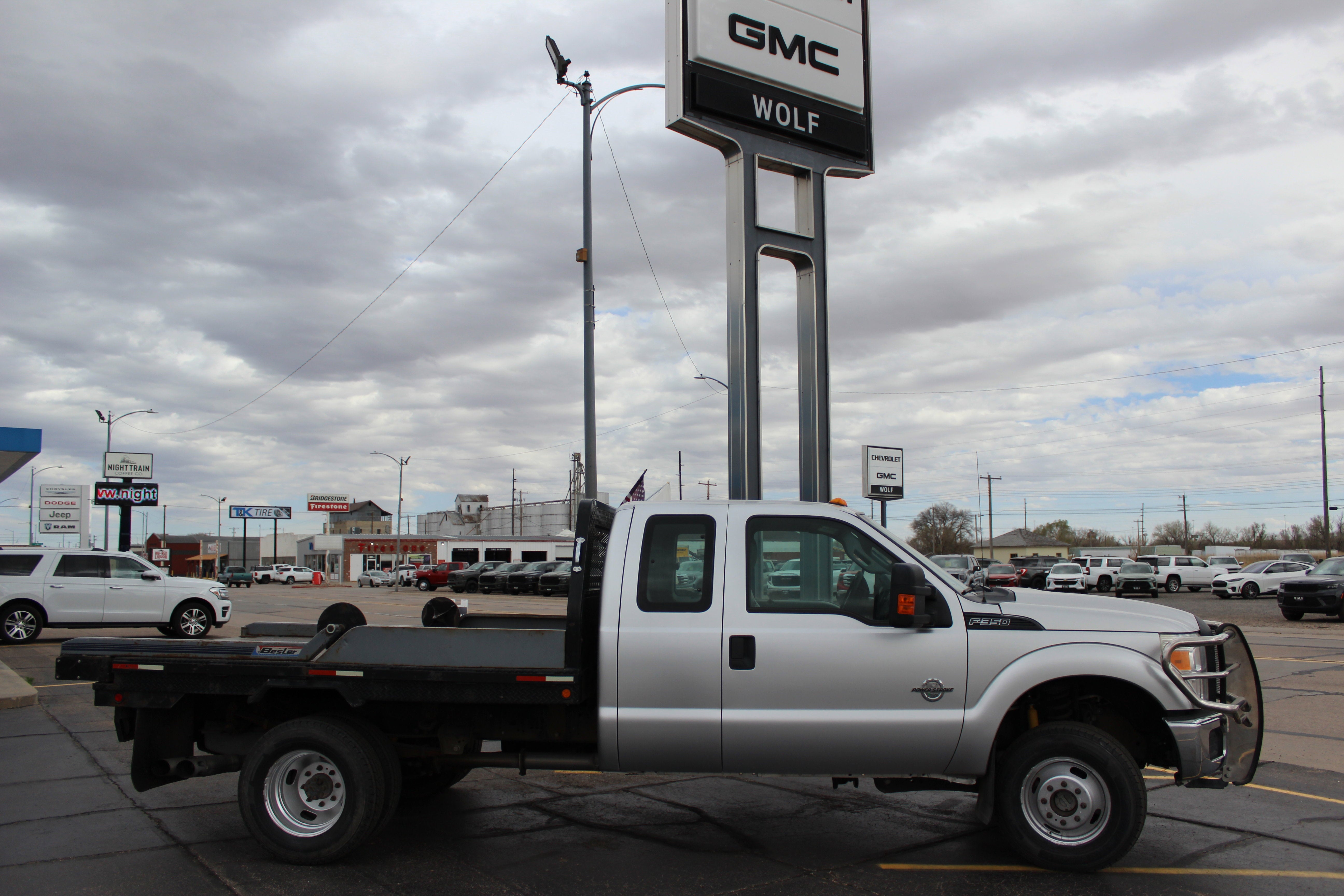 2015 Ford Super Duty F-350 DRW XLT