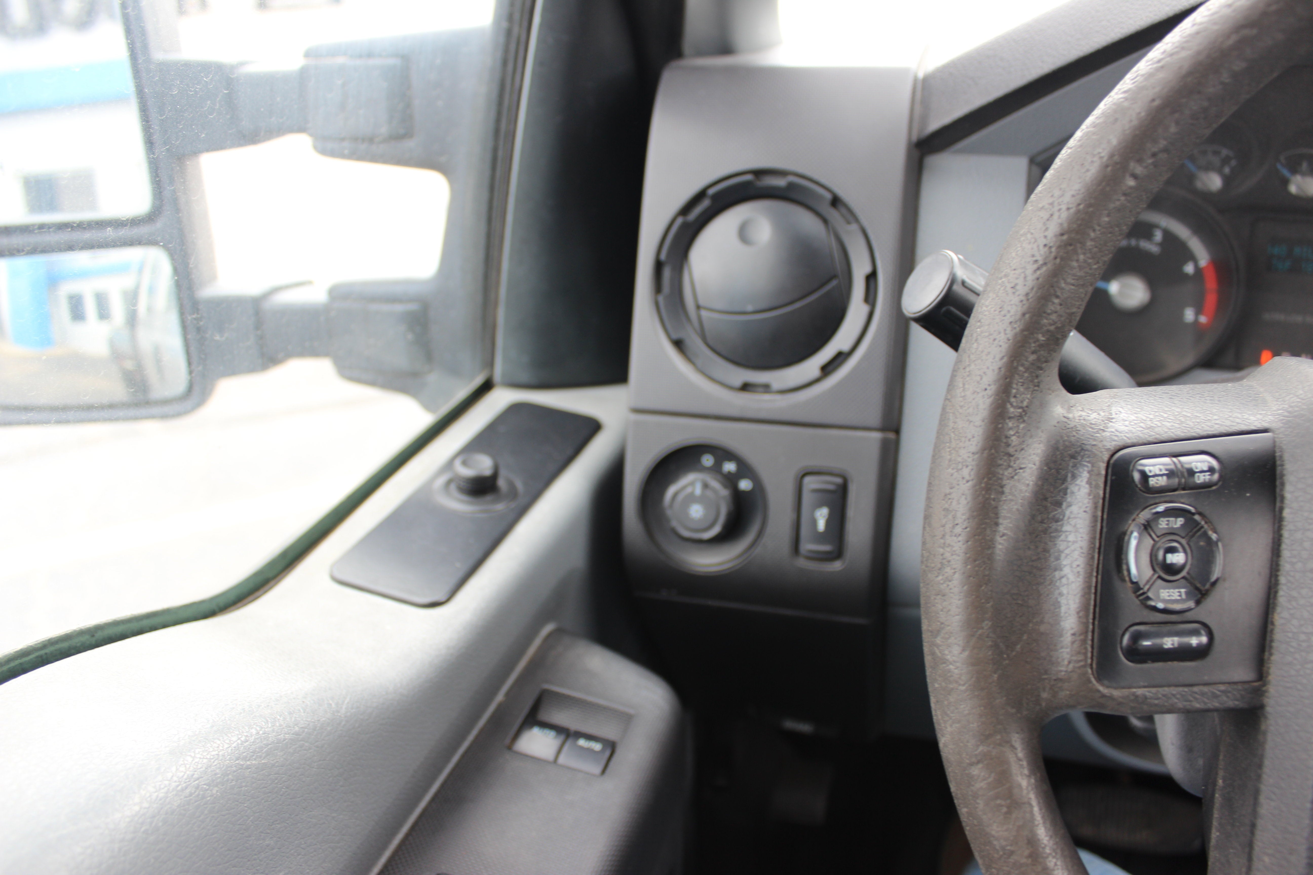 2015 Ford Super Duty F-350 DRW XLT