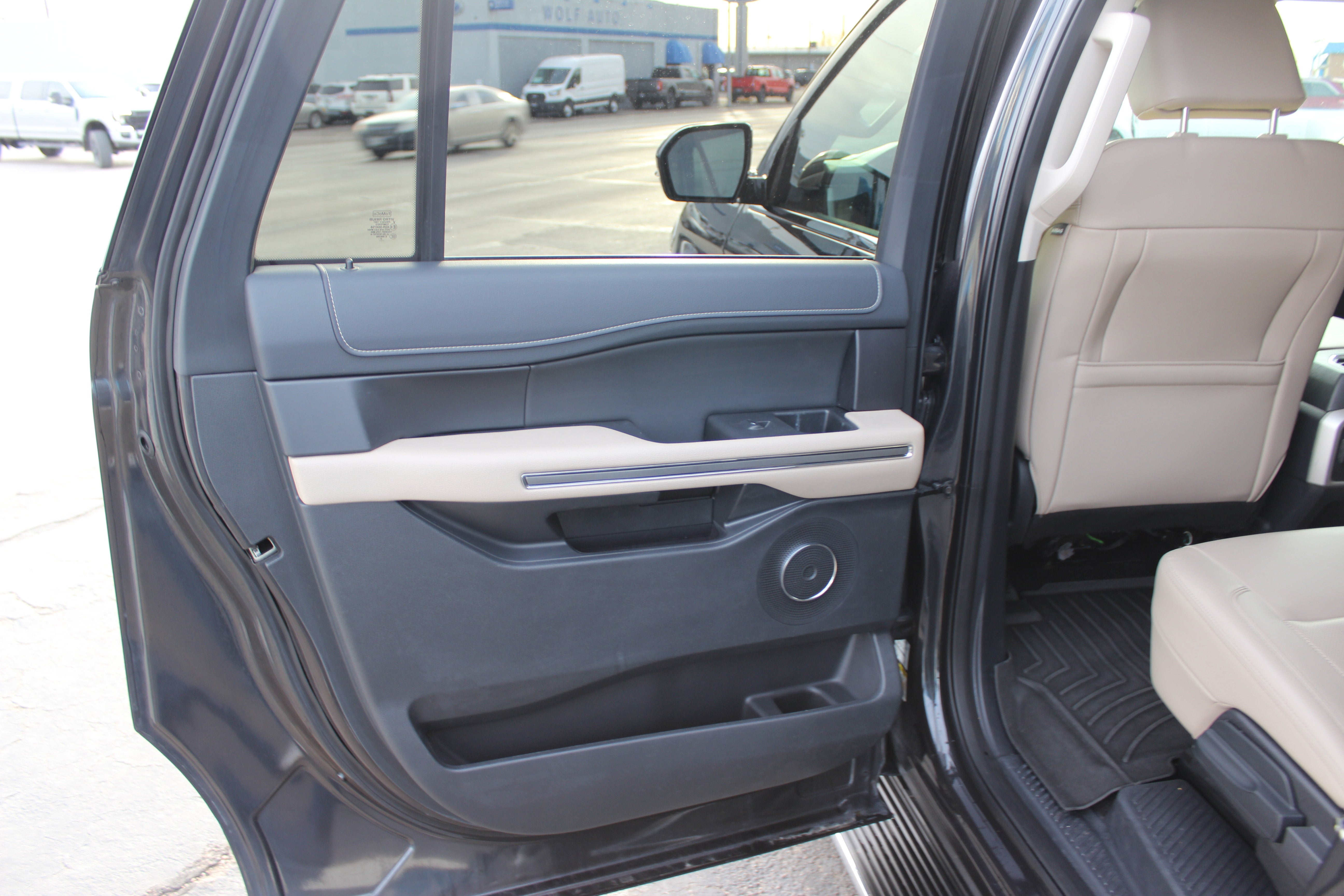 2022 Ford Expedition Max XLT