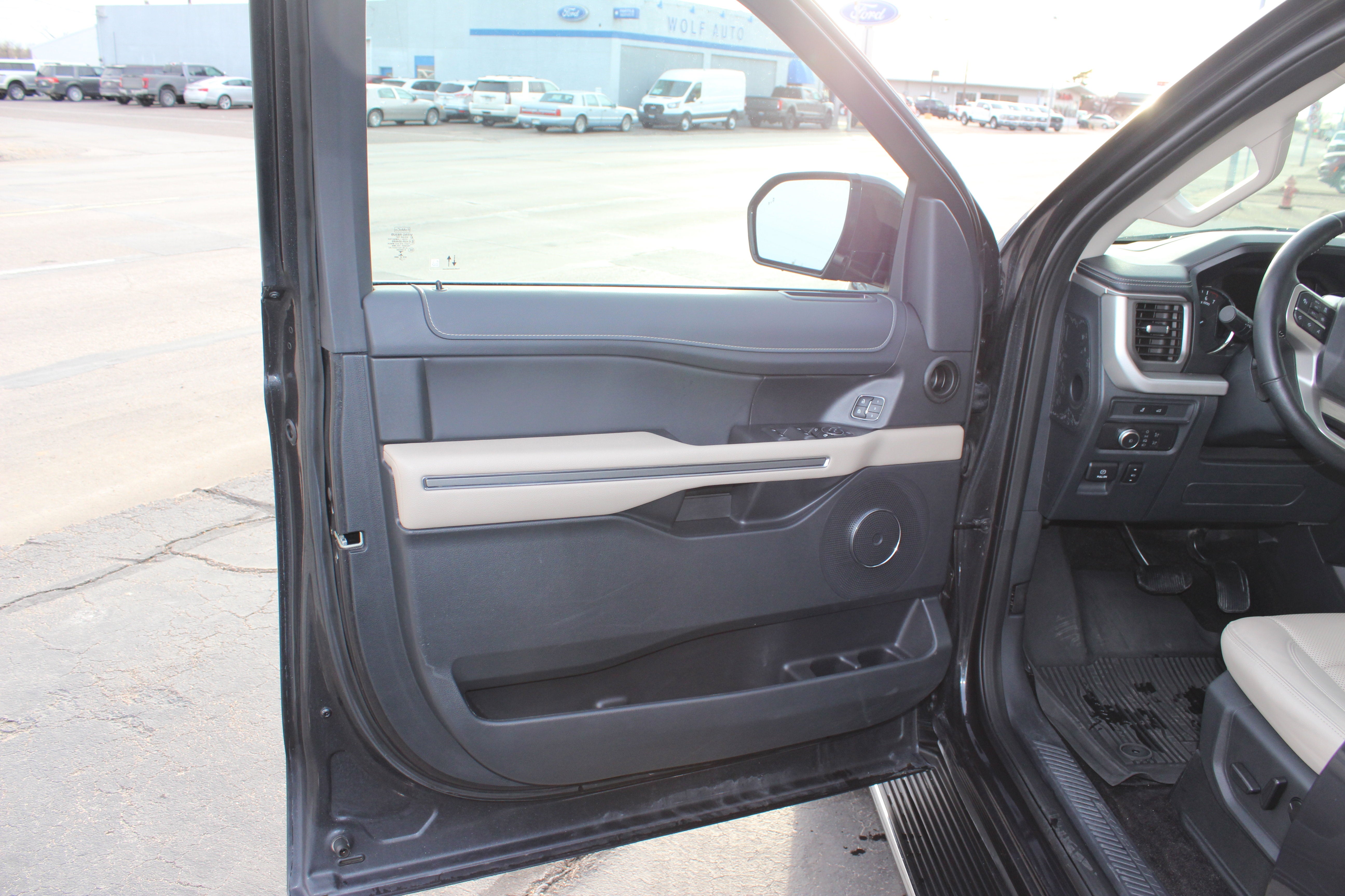 2022 Ford Expedition Max XLT