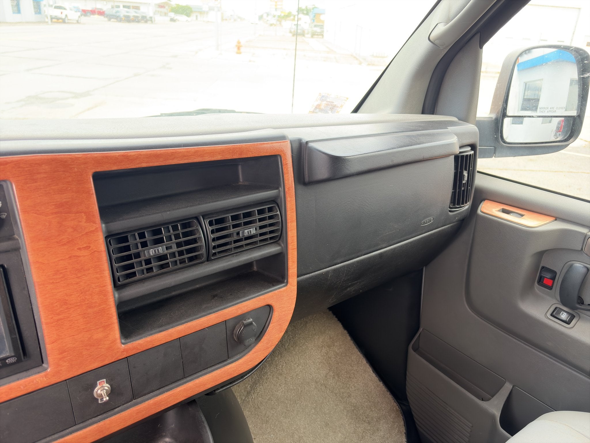 2008 Chevrolet Express Cargo 3500 Base