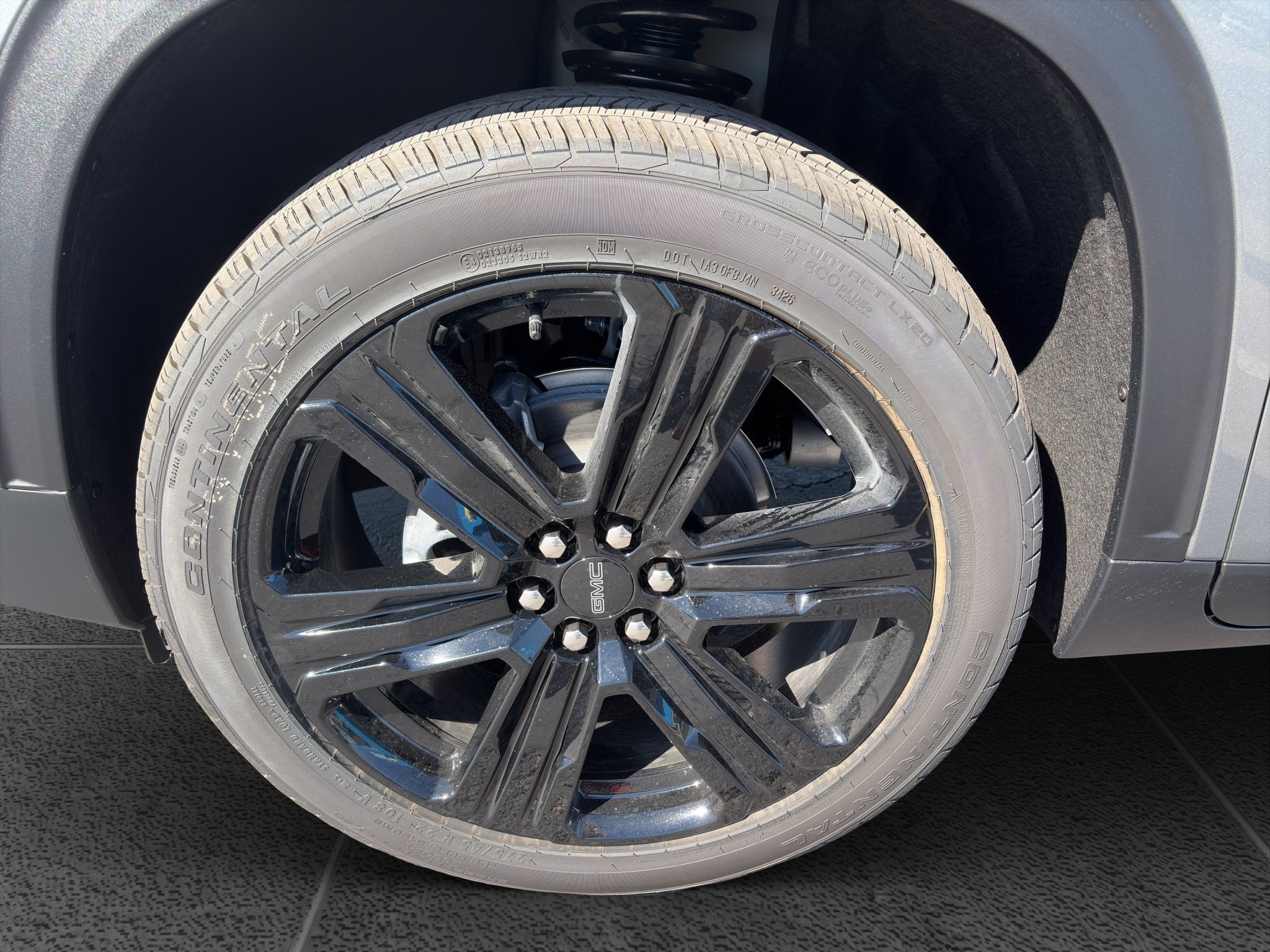 2027 GMC Acadia Elevation