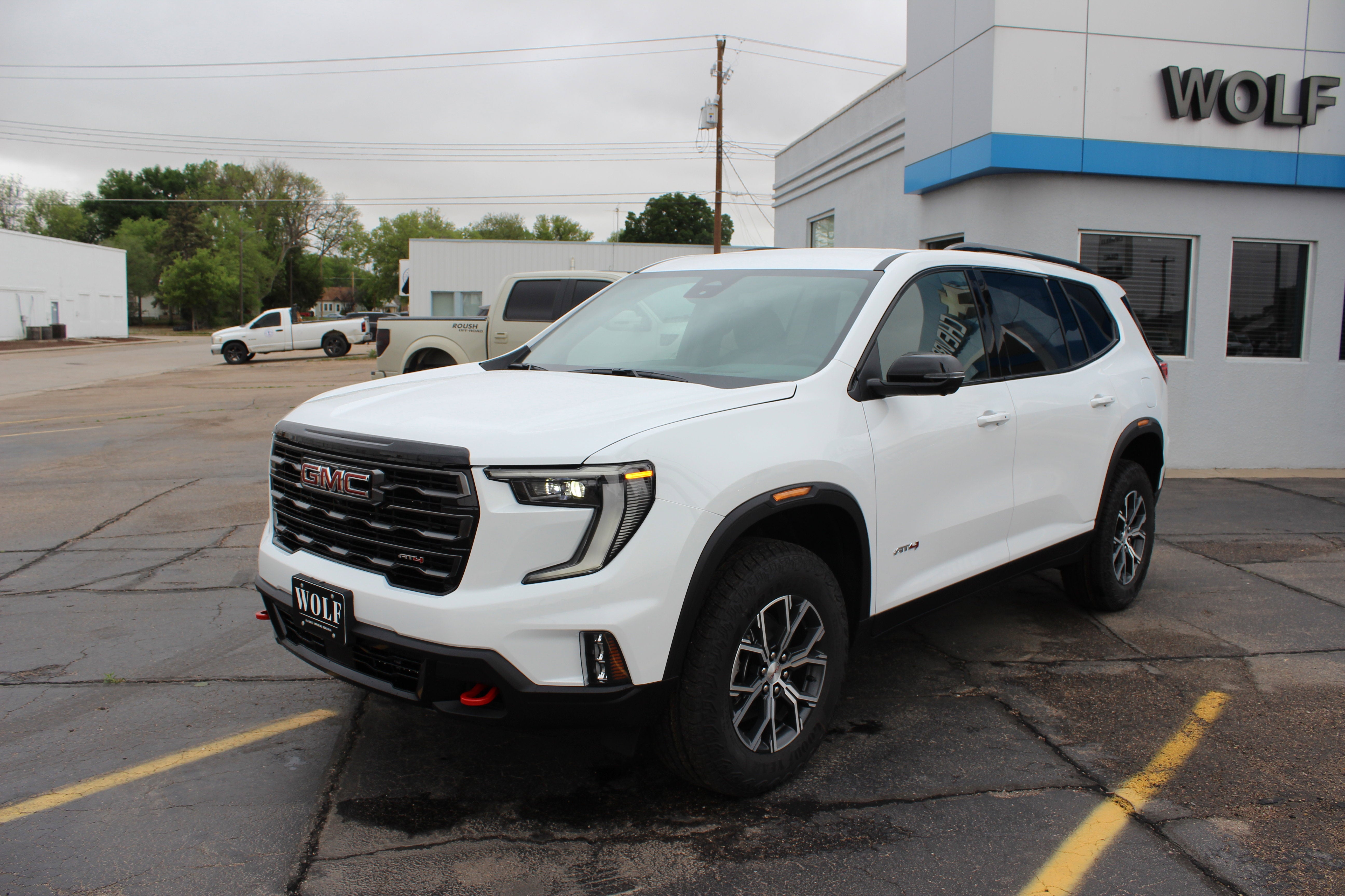 2026 GMC Acadia AT4