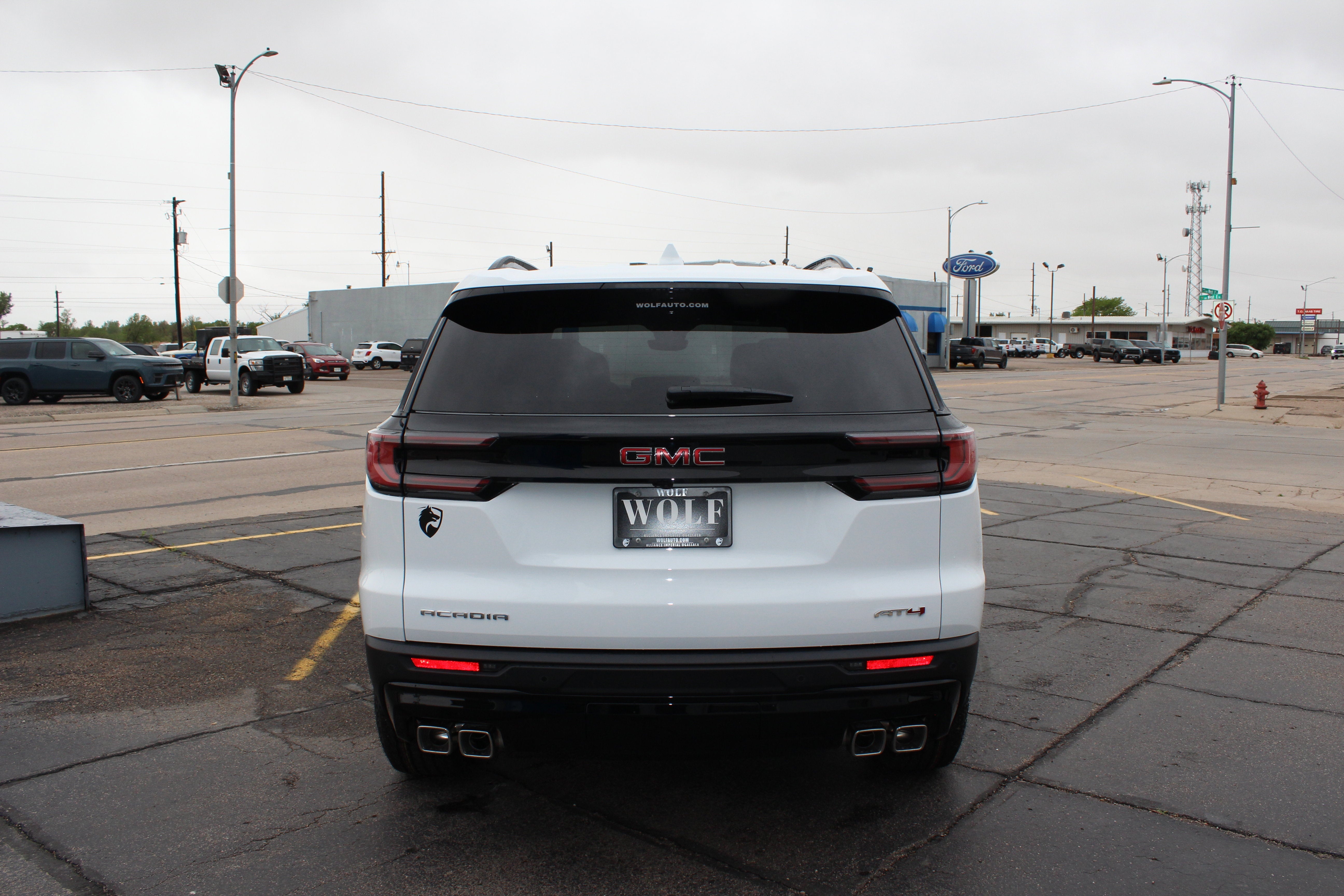 2026 GMC Acadia AT4