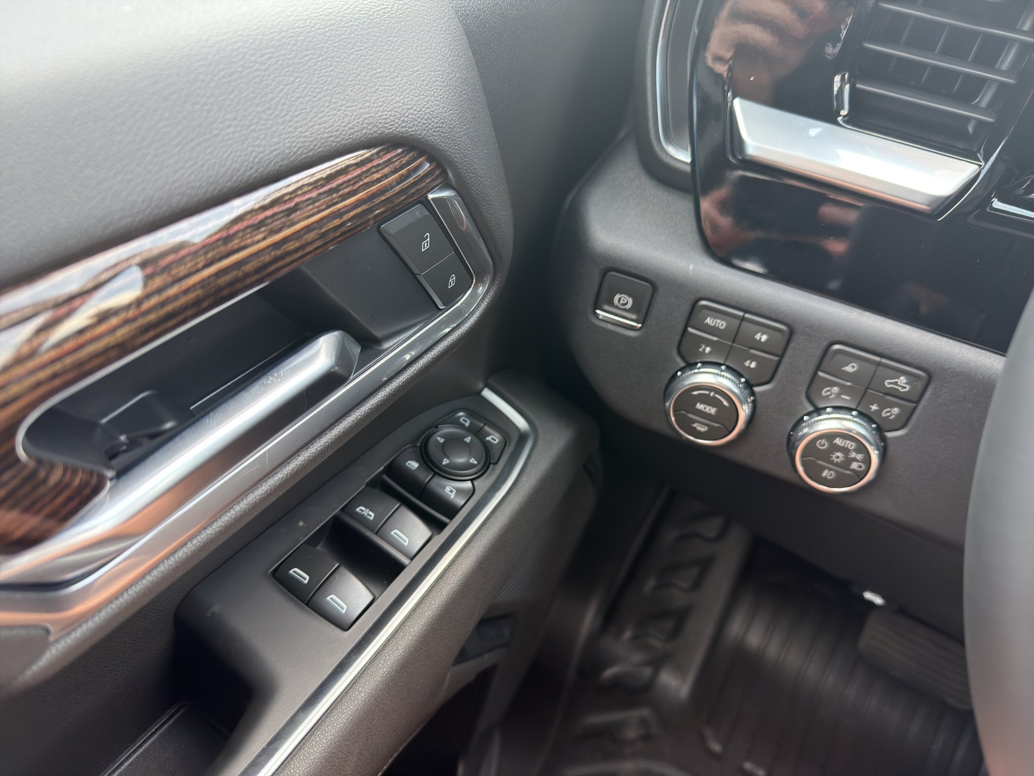 2026 GMC Sierra 3500 HD SLE DRW