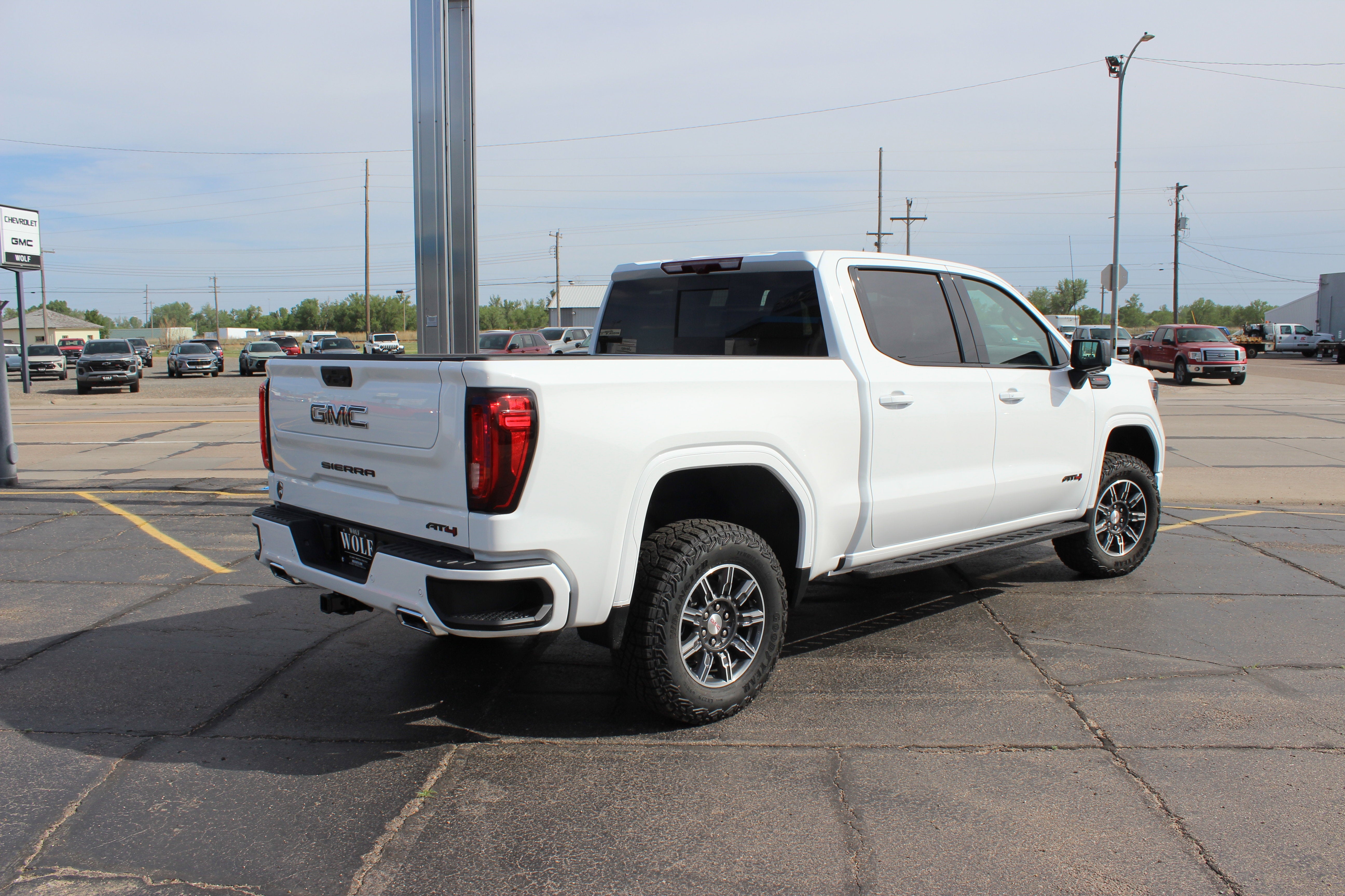 2026 GMC Sierra 1500 AT4 - Photo 5
