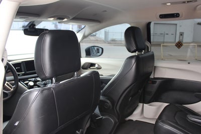 2020 Chrysler Voyager LXI