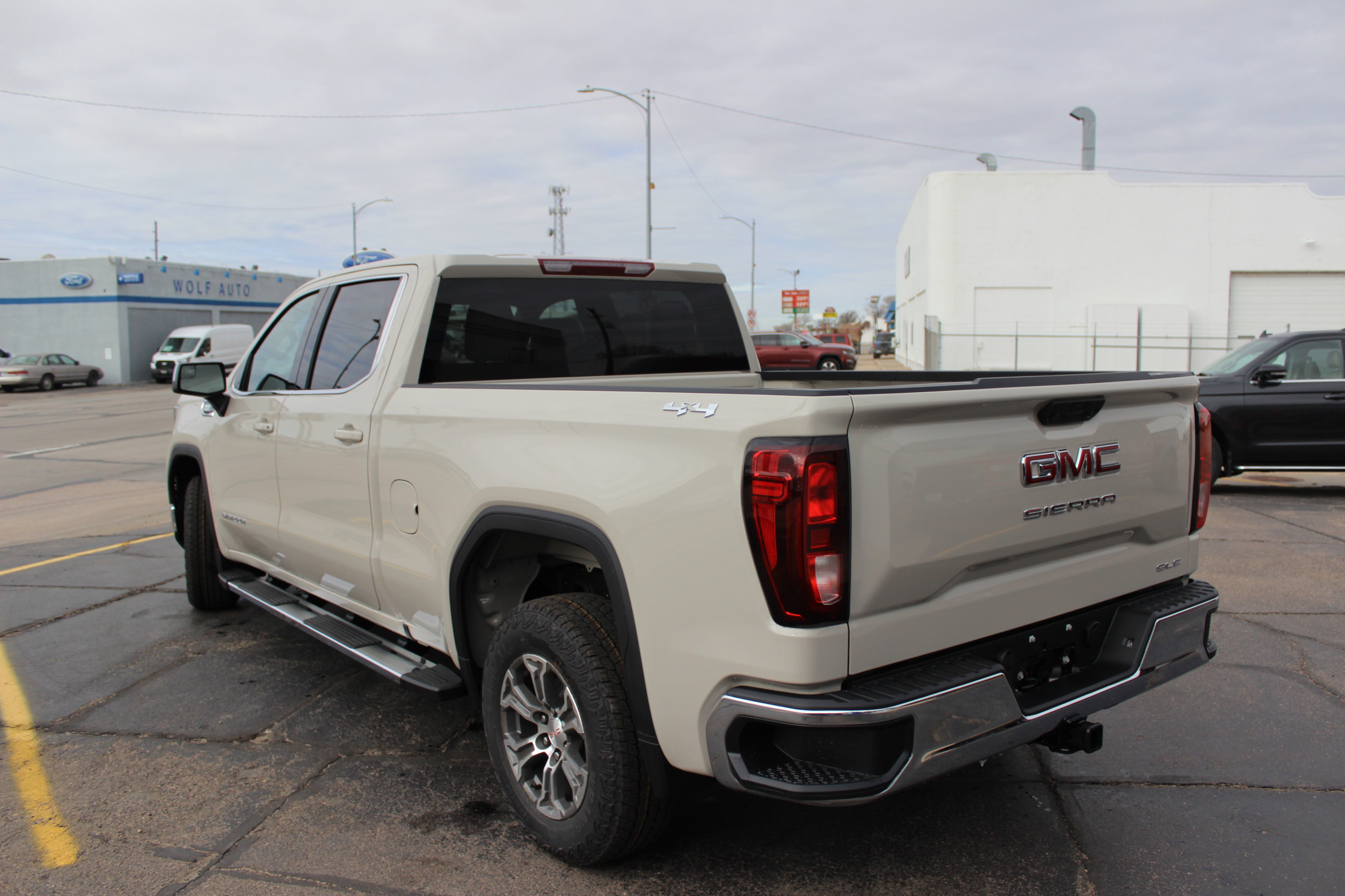 2026 GMC Sierra 1500 SLE